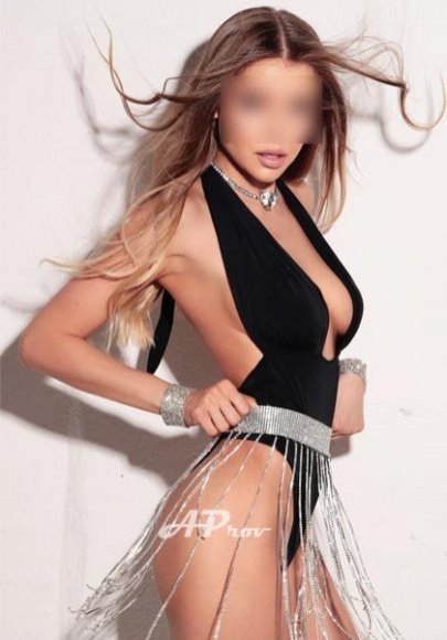elite escorts London published model slim VIP Veronica
