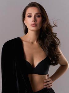 elite london escorts open minded tall vip VESTA